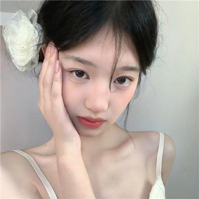 在星光掩映下
